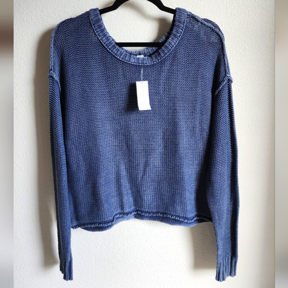 NWT-American Eagle Knit Crewneck Sweater
